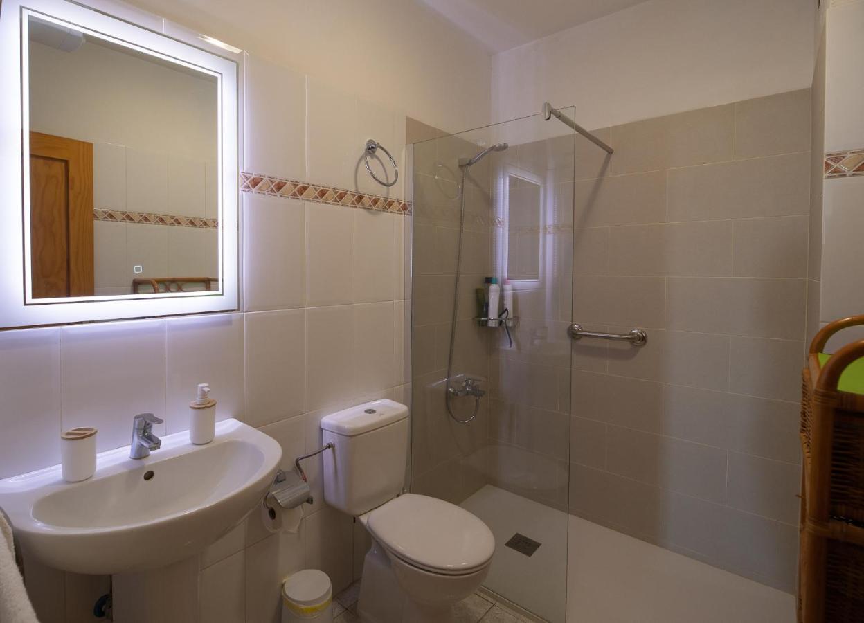 Apartamentos Leomar II Los Llanos De Aridane Eksteriør bilde